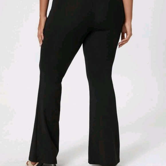 Flared leg pants - Picture 2 of 2